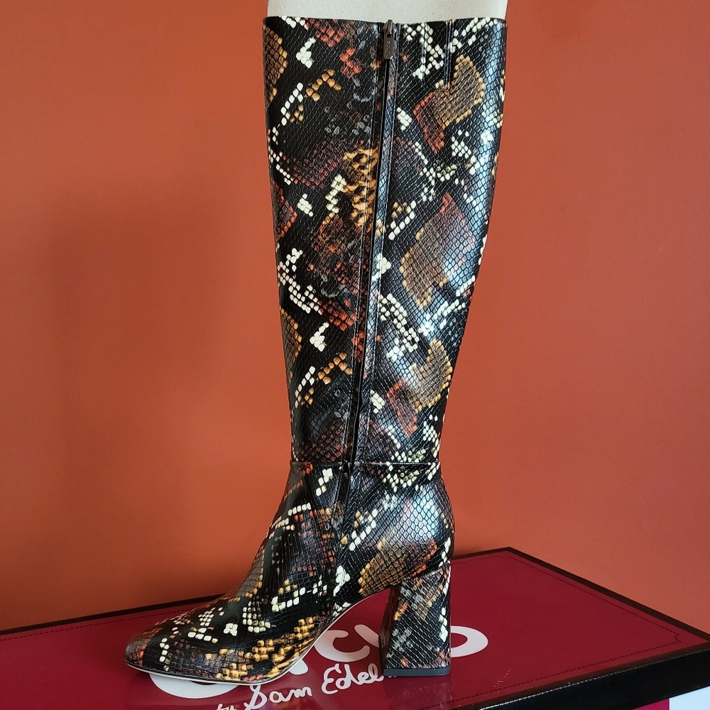 Women Boots! Brand New.